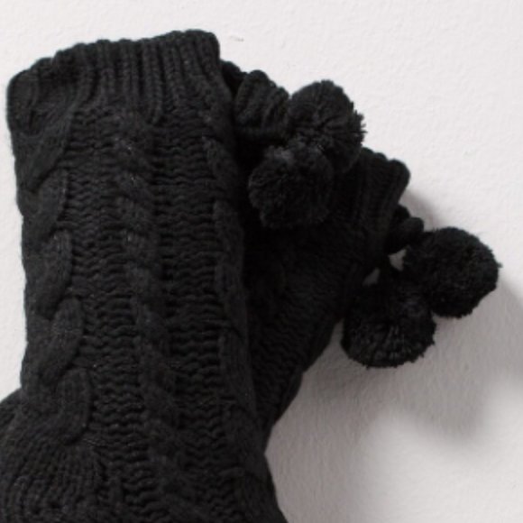 NWT Soma 2 Pairs Bundle Cabin Socks - Picture 2 of 5